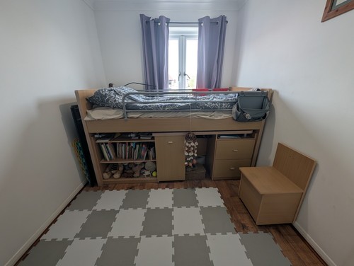 Space saving captains single - captains,